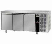 Стол холодильный трехдверный Apach AFM 03 Стол холодильный трехдверный Apach AFM 03